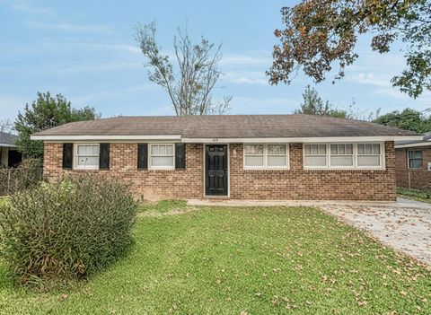 Photo of 615 Aiken Street, Augusta, GA 30901 (MLS # 549105)