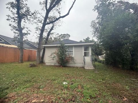Tiny photo for 2006 Mcdowell Street, Augusta, GA 30904 (MLS # 548759)