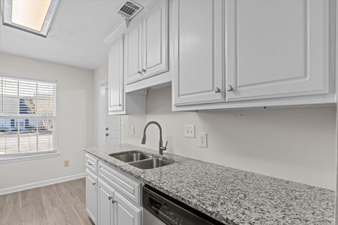 Tiny photo for 15 Summit Commons Court, North Augusta, SC 29841 (MLS # 552415)