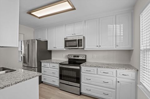 Tiny photo for 15 Summit Commons Court, North Augusta, SC 29841 (MLS # 552415)