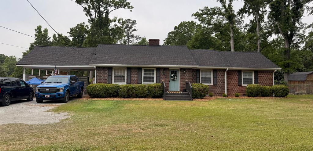 Photo of 421 Dixie Drive, Thomson, GA 30824 (MLS # 555145)