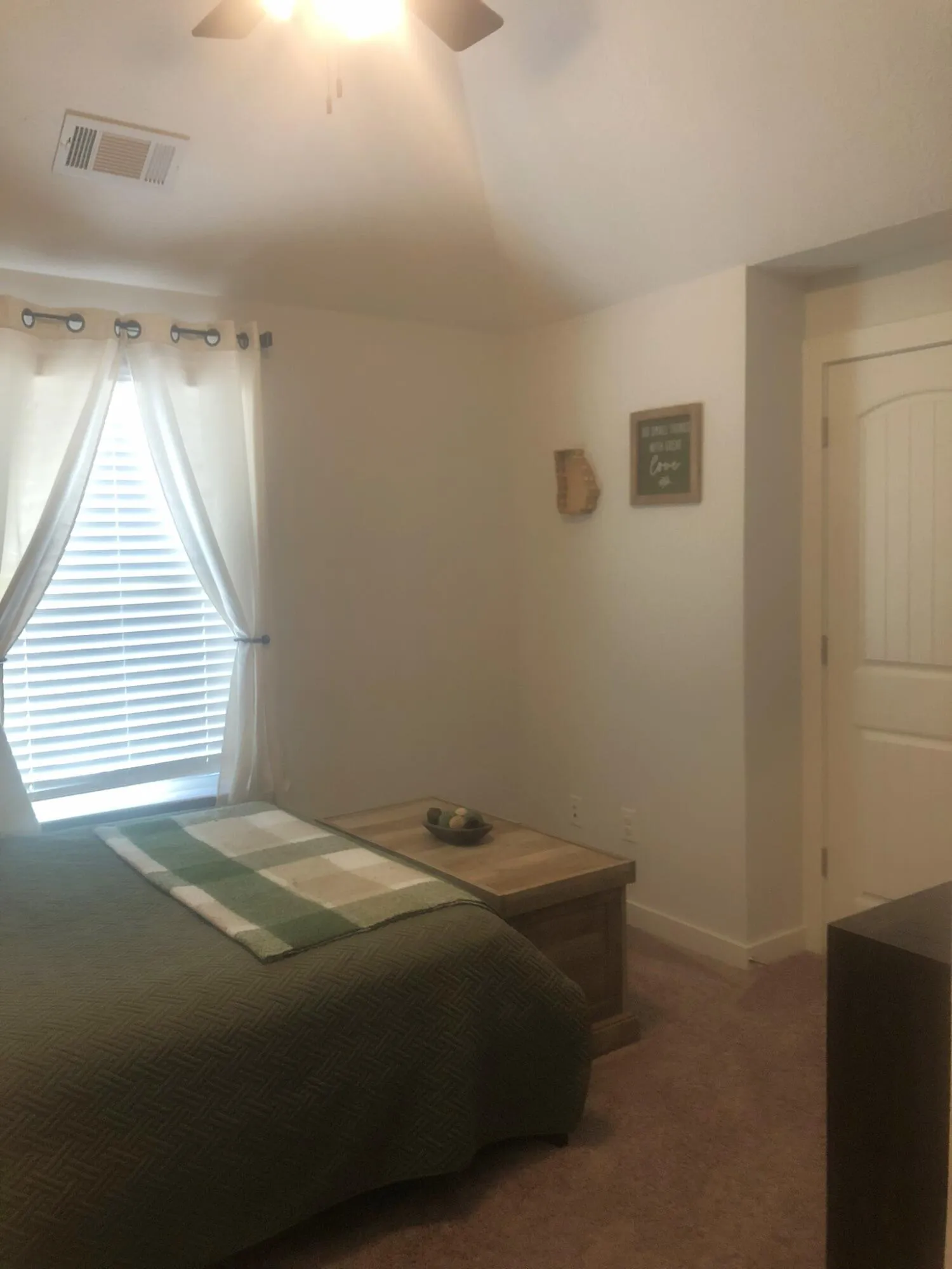 Aiken, South Carolina 29803, United States, 4 Bedrooms Bedrooms, ,2 BathroomsBathrooms,Residential,Active,129077