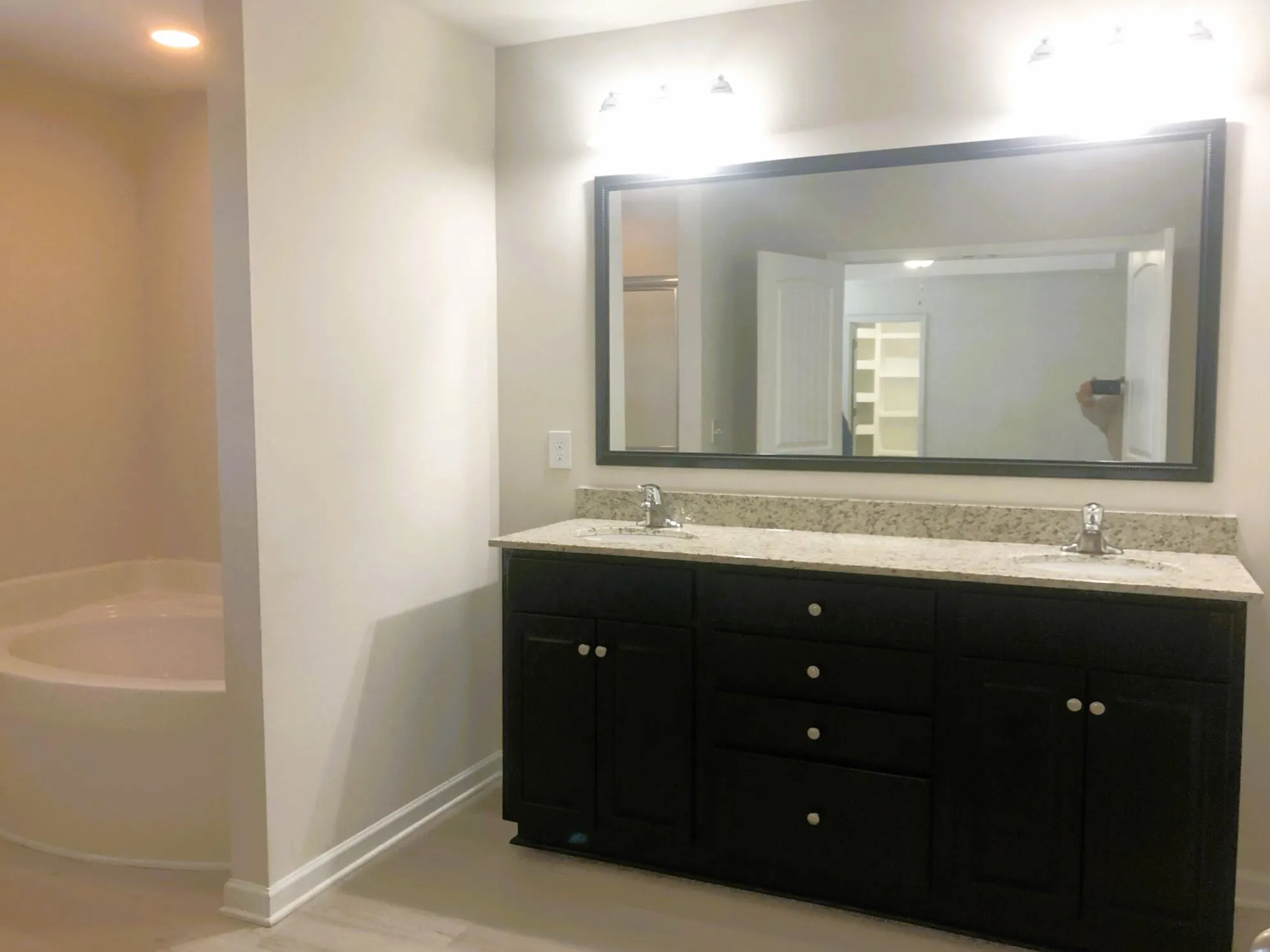 Graniteville, South Carolina 29829, United States, 5 Bedrooms Bedrooms, ,3 BathroomsBathrooms,Residential,Active,195731