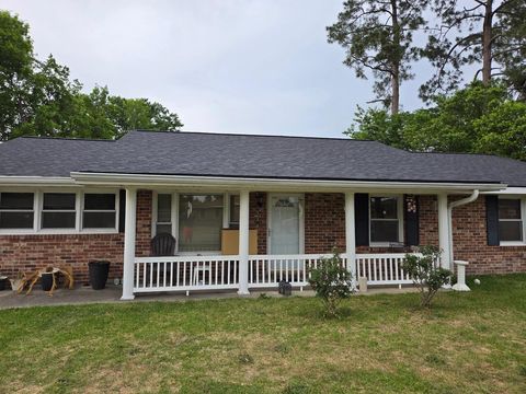 Photo of 1915 Preston Drive, Augusta, GA 30906 (MLS # 551982)