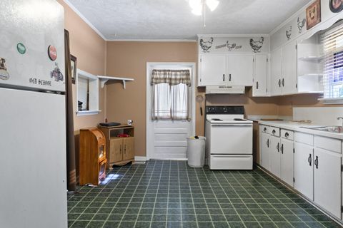 Tiny photo for 261 Myrtle Street, Gloverville, SC 29828 (MLS # 549252)