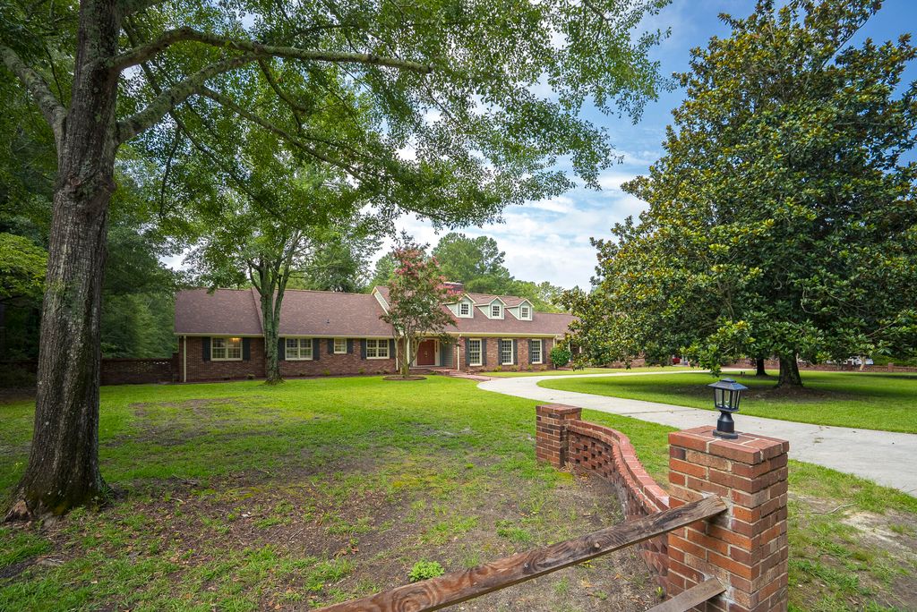 Photo for 670 Partridge Bend Road, Aiken, SC 29803 (MLS # 545446)
