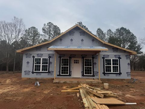 235 Seven Oaks Drive Washington GA 30673