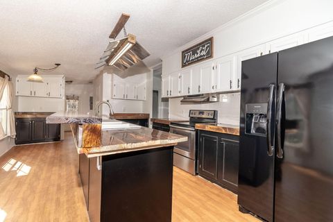 Tiny photo for 1330 Freeman Harriss Road, Harlem, GA 30814 (MLS # 552892)