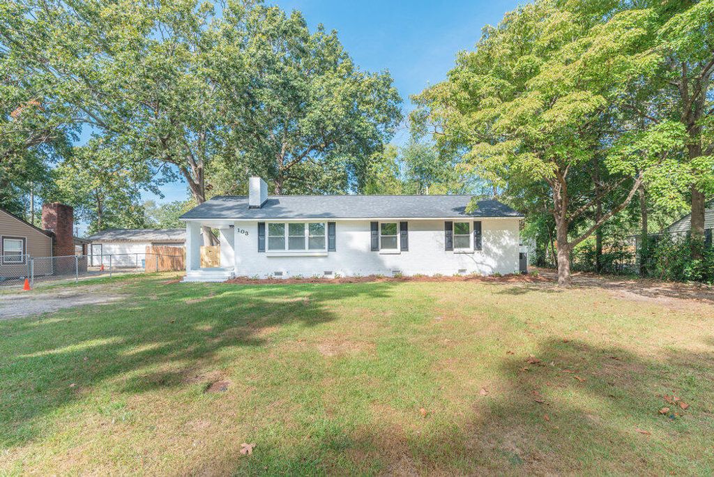 Photo for 103 Clifton Street, Aiken, SC 29803 (MLS # 547407)