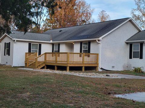 Tiny photo for 411 Georgia Road, Edgefield, SC 29824 (MLS # 549729)