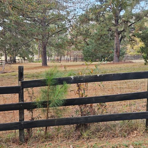 Tiny photo for 411 Georgia Road, Edgefield, SC 29824 (MLS # 549729)