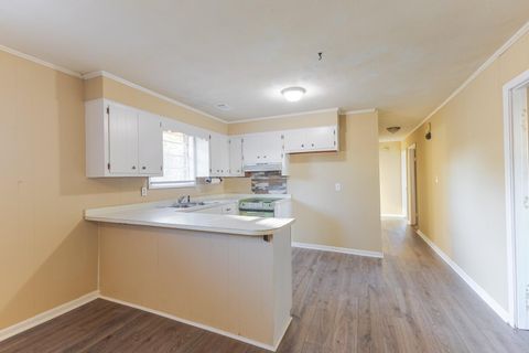 Tiny photo for 402 E Robinson Avenue, Grovetown, GA 30813 (MLS # 548909)