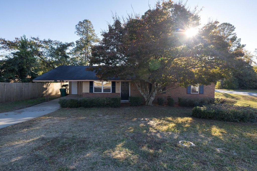 Photo of 402 E Robinson Avenue, Grovetown, GA 30813 (MLS # 548909)