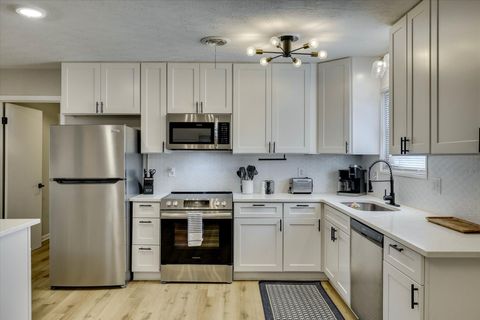 Tiny photo for 4121 Englewood Drive, Martinez, GA 30907 (MLS # 552290)