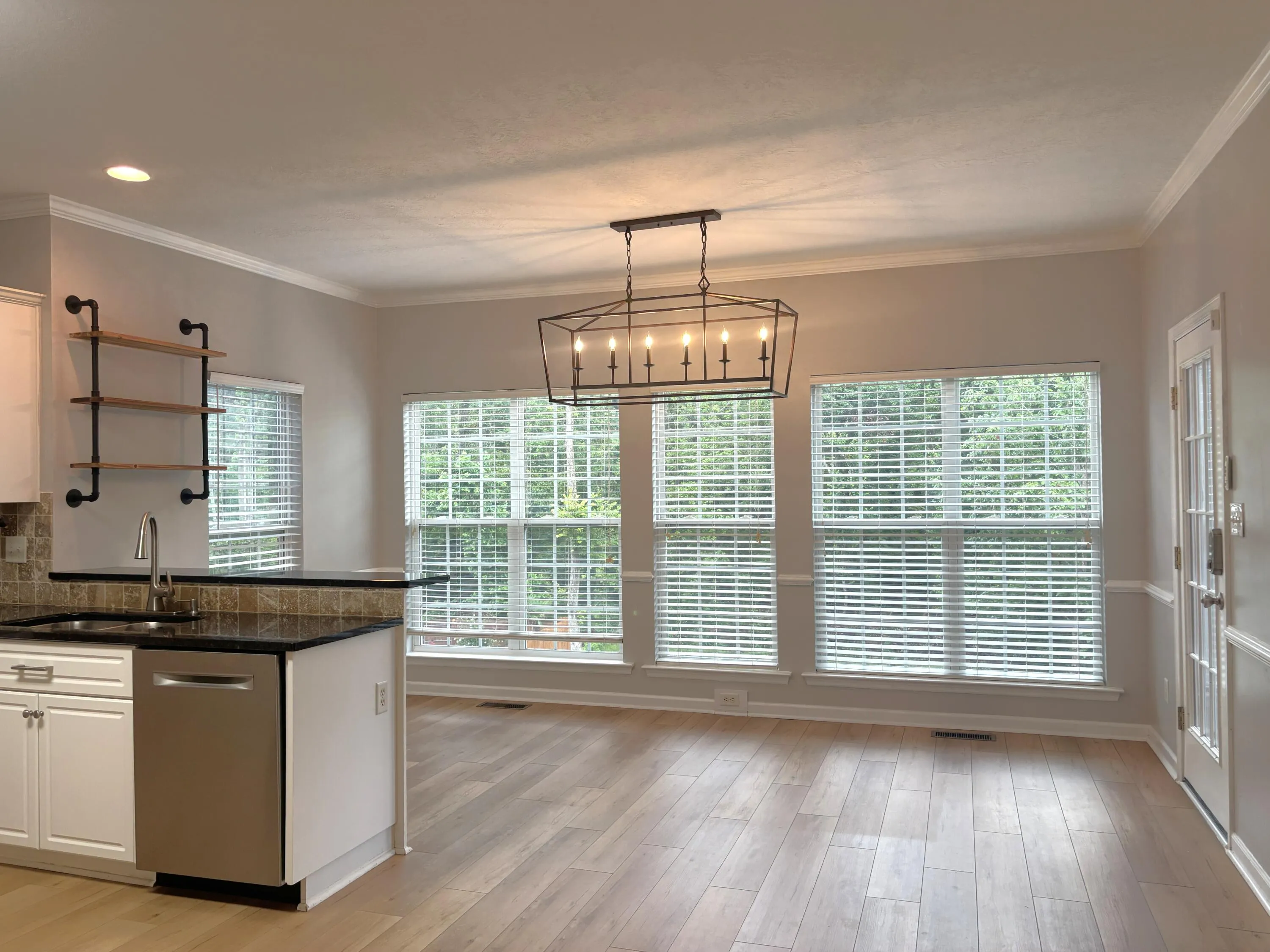 Evans, Georgia 30809, United States, 4 Bedrooms Bedrooms, ,3 BathroomsBathrooms,Residential,Active,244850