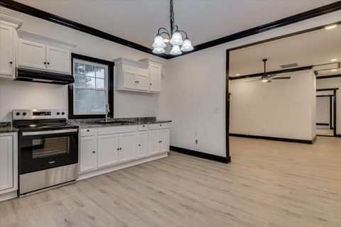 Tiny photo for 627 S Main Street, New Ellenton, SC 29809 (MLS # 551889)