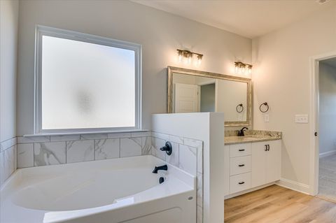 Tiny photo for 826 Sweetgrass Circle, Harlem, GA 30814 (MLS # 552204)