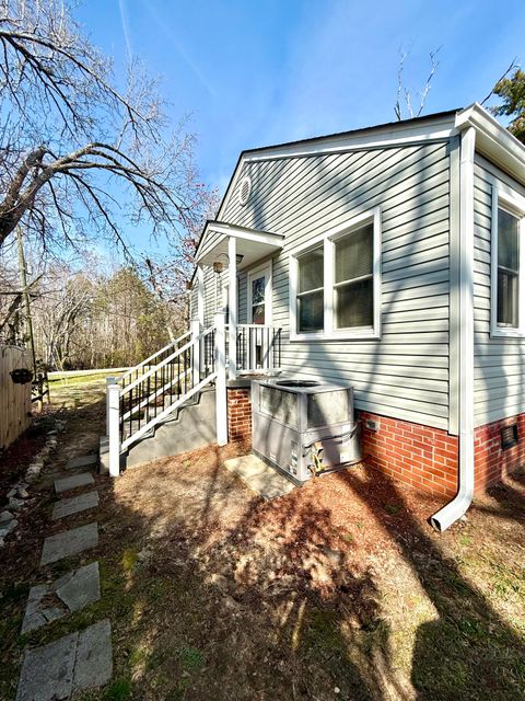Tiny photo for 543 Jeter Street, Edgefield, SC 29824 (MLS # 552873)