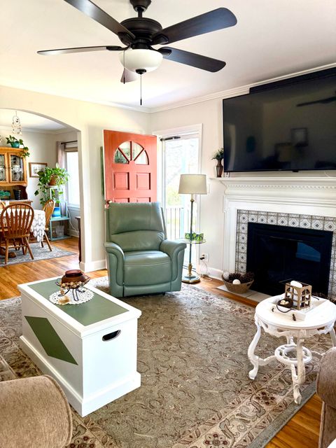 Tiny photo for 543 Jeter Street, Edgefield, SC 29824 (MLS # 552873)