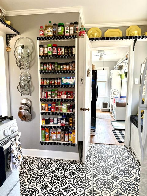 Tiny photo for 543 Jeter Street, Edgefield, SC 29824 (MLS # 552873)