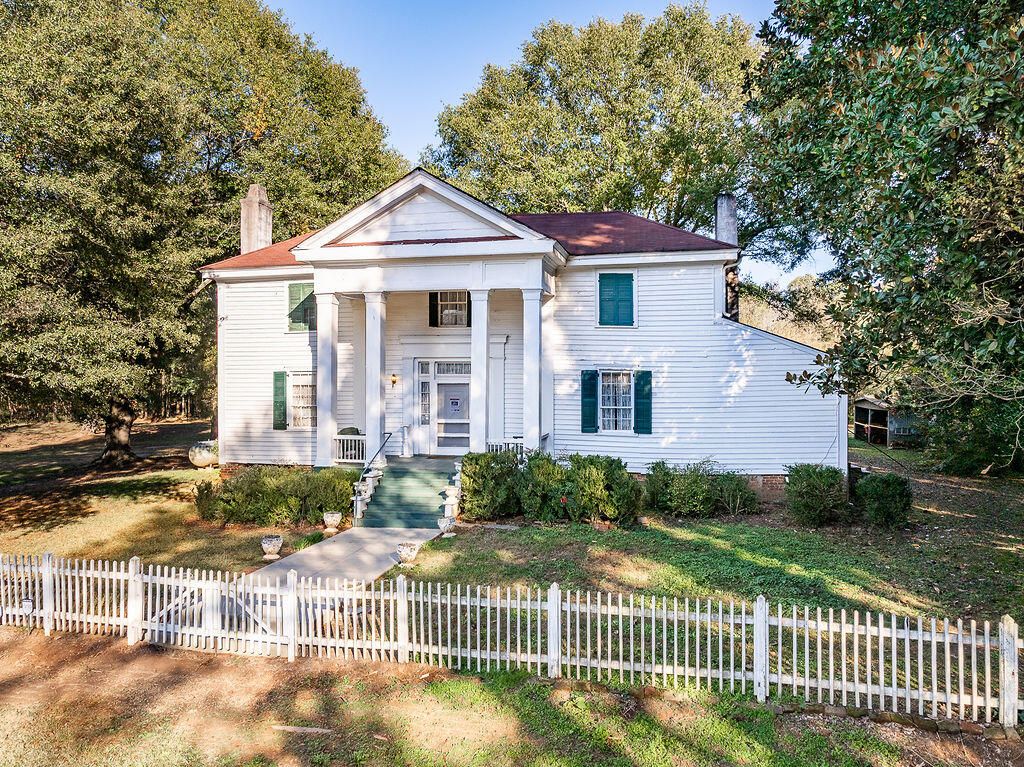 Photo of 400 Salem Church Road, Lexington, GA 30648 (MLS # 554597)