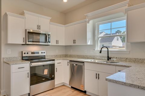 Tiny photo for 829 Sweetgrass Circle, Harlem, GA 30814 (MLS # 552555)