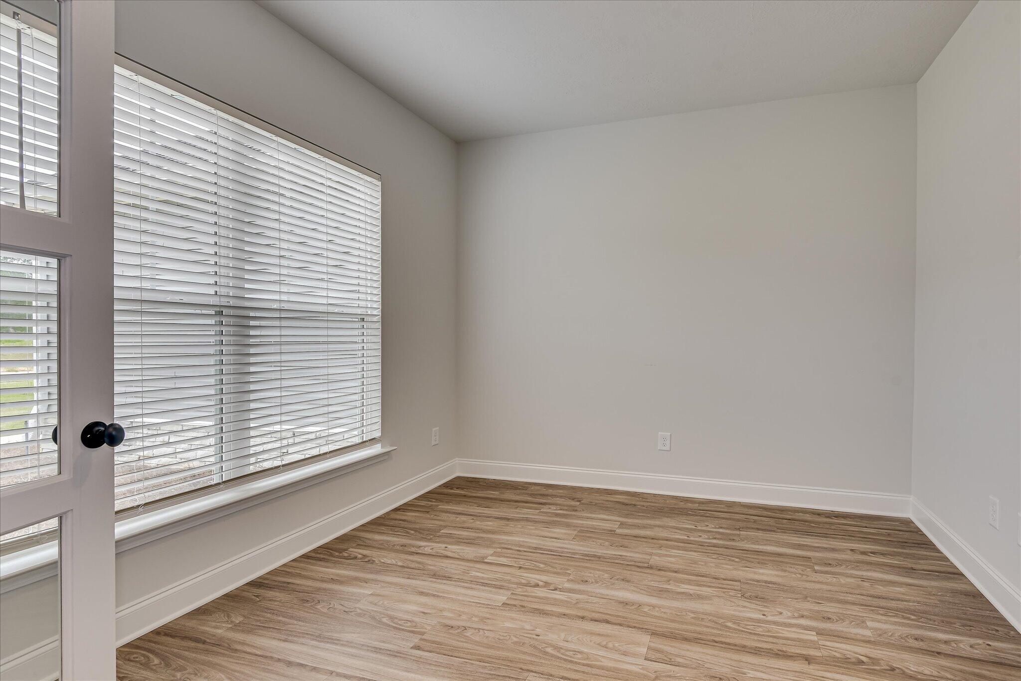 137 Willow Oak Circle