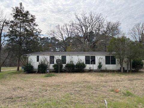 Tiny photo for 391 Commerce Street, Crawfordville, GA 30631 (MLS # 553004)