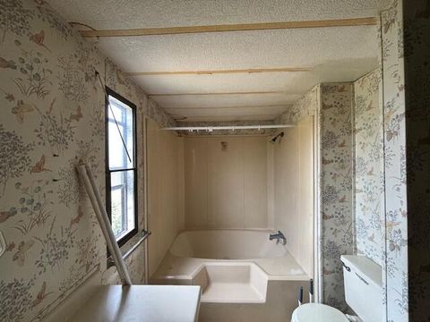 Tiny photo for 391 Commerce Street, Crawfordville, GA 30631 (MLS # 553004)