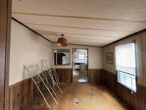 Tiny photo for 391 Commerce Street, Crawfordville, GA 30631 (MLS # 553004)