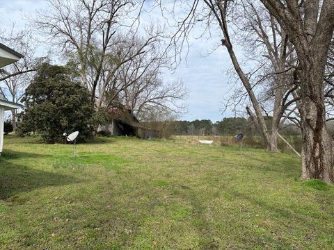 Tiny photo for 391 Commerce Street, Crawfordville, GA 30631 (MLS # 553004)