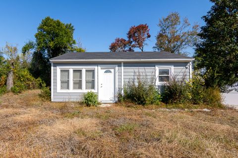 Photo of 3042 Collier Road, Augusta, GA 30906 (MLS # 549573)
