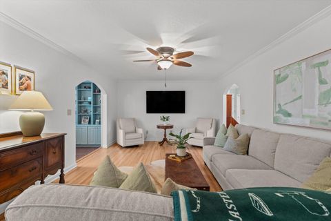 Tiny photo for 933 Fairfield Avenue, North Augusta, SC 29841 (MLS # 552609)