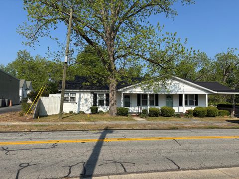 Photo of 81 Warren St, Gibson, GA 30810 (MLS # 555025)