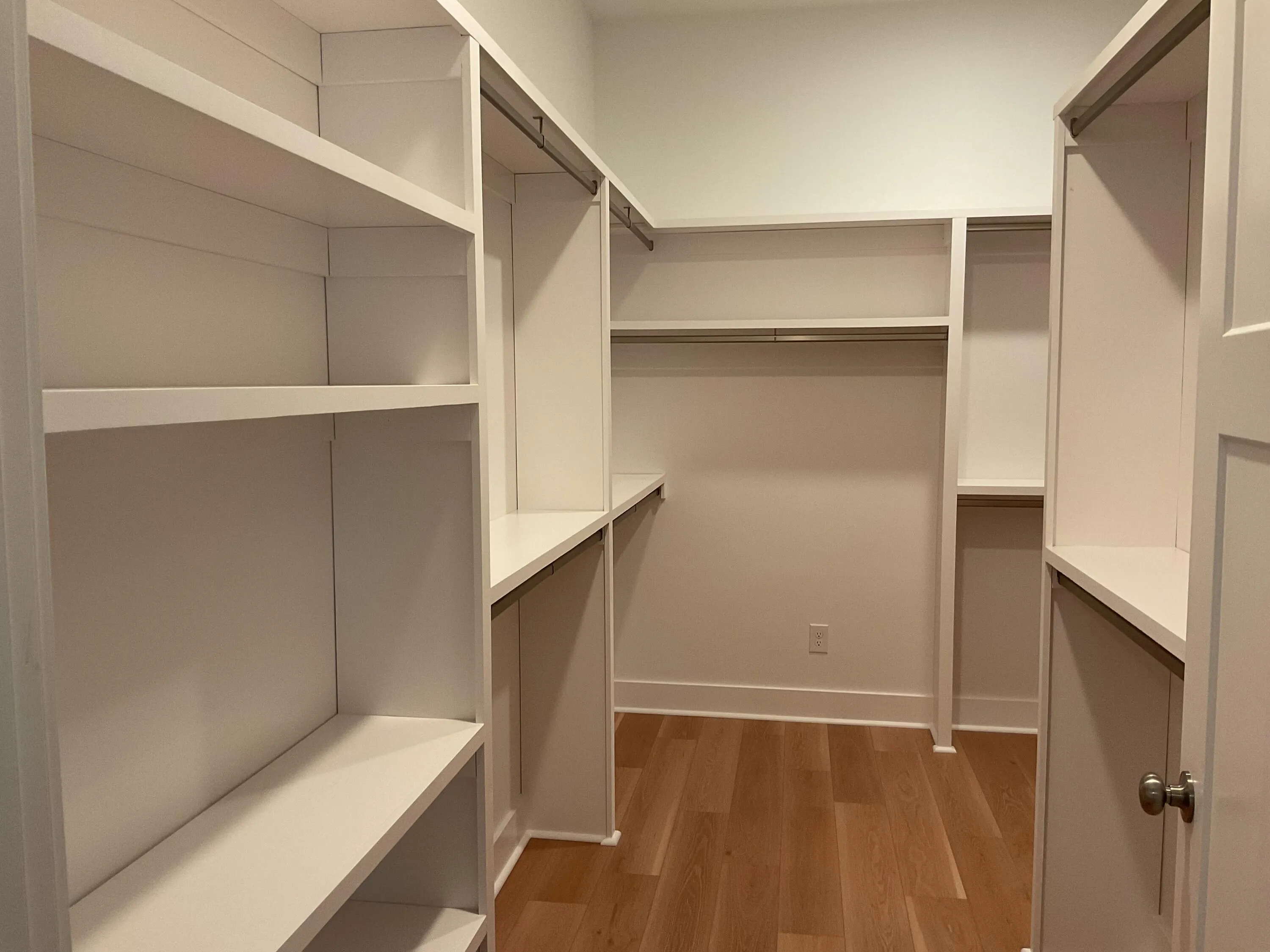 Aiken, South Carolina 29803, United States, 4 Bedrooms Bedrooms, ,4 BathroomsBathrooms,Residential,Pending,29736