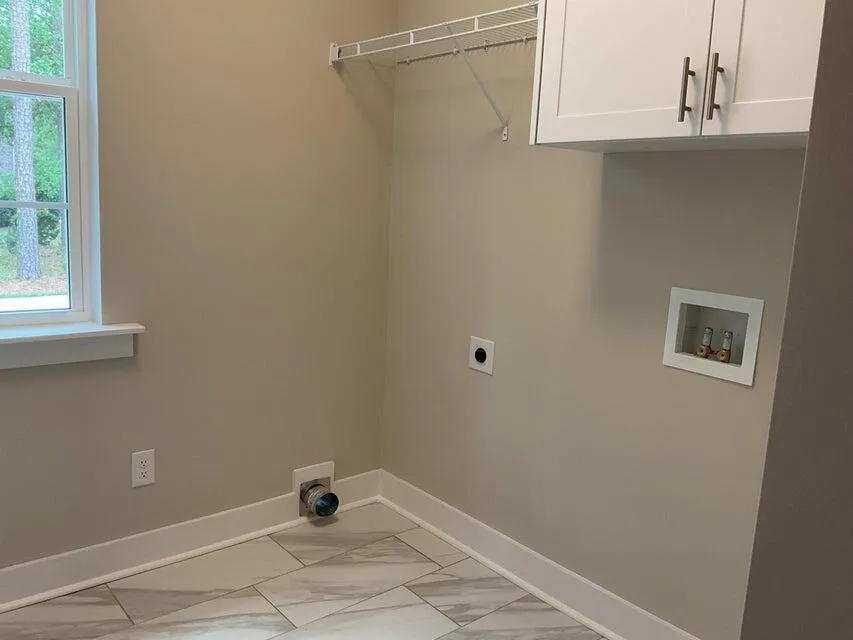 Aiken, South Carolina 29803, United States, 4 Bedrooms Bedrooms, ,4 BathroomsBathrooms,Residential,Pending,29736