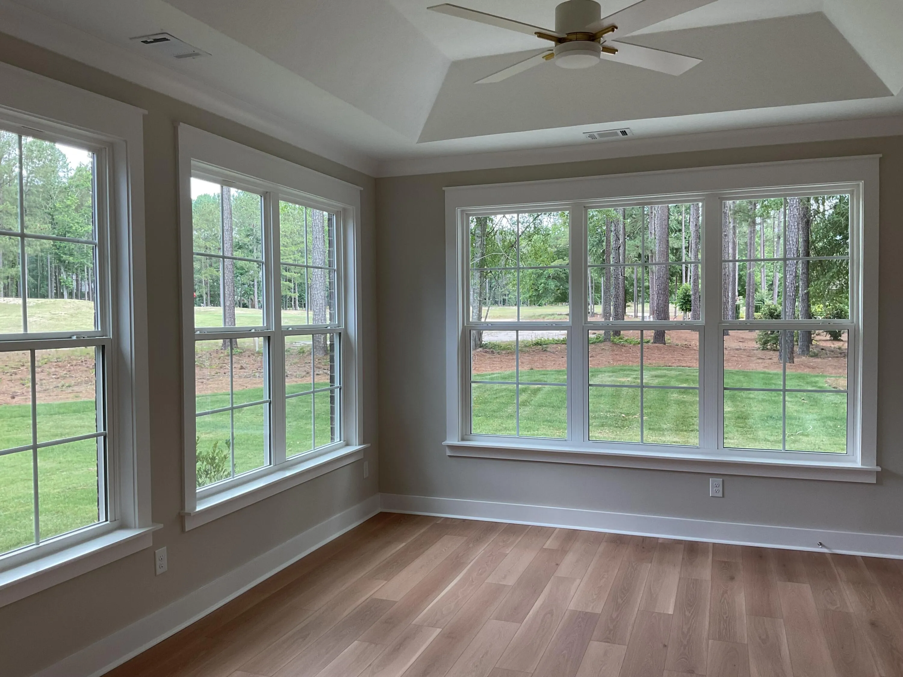 Aiken, South Carolina 29803, United States, 4 Bedrooms Bedrooms, ,4 BathroomsBathrooms,Residential,Pending,29736