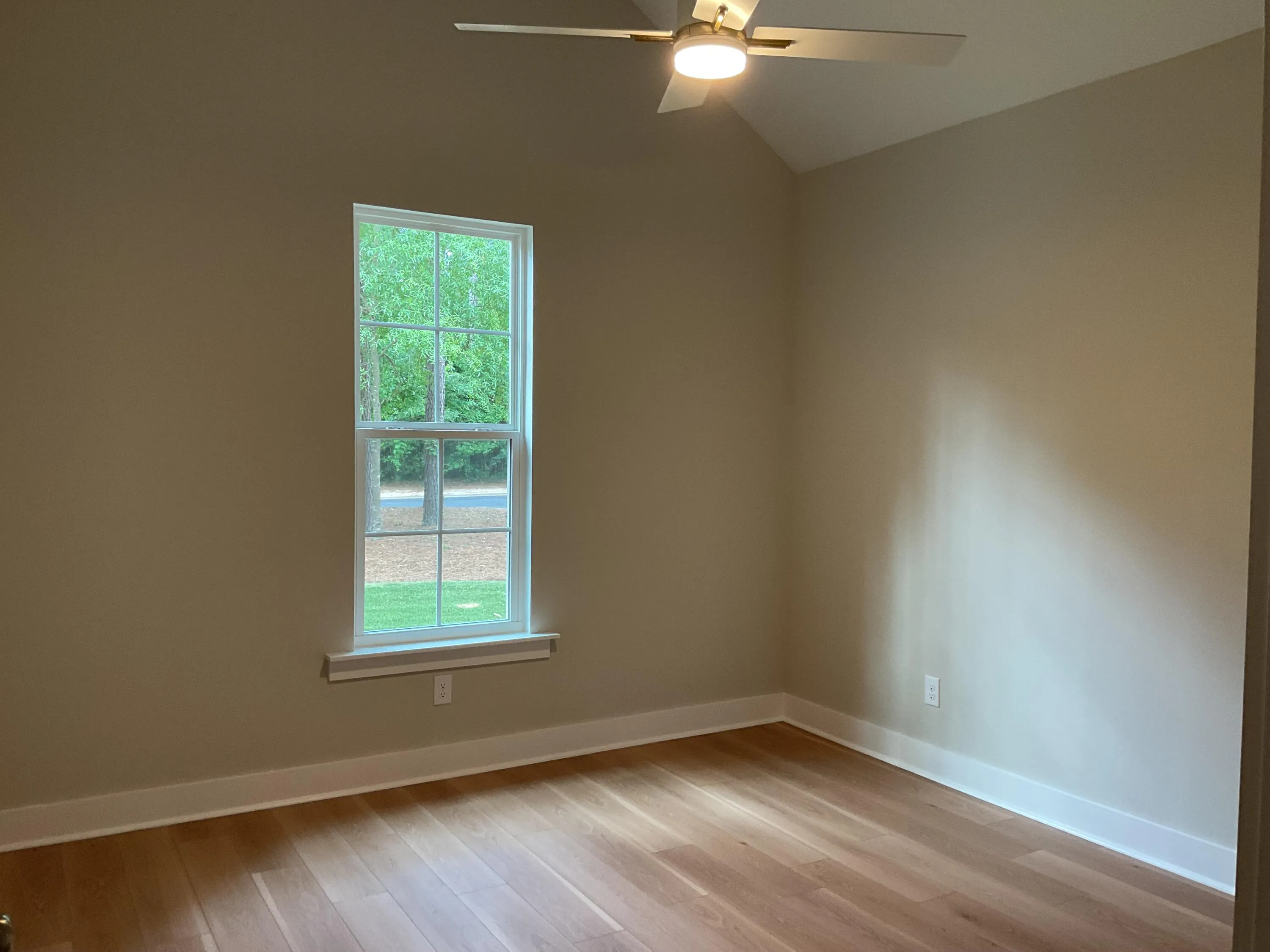 Aiken, South Carolina 29803, United States, 4 Bedrooms Bedrooms, ,4 BathroomsBathrooms,Residential,Pending,29736