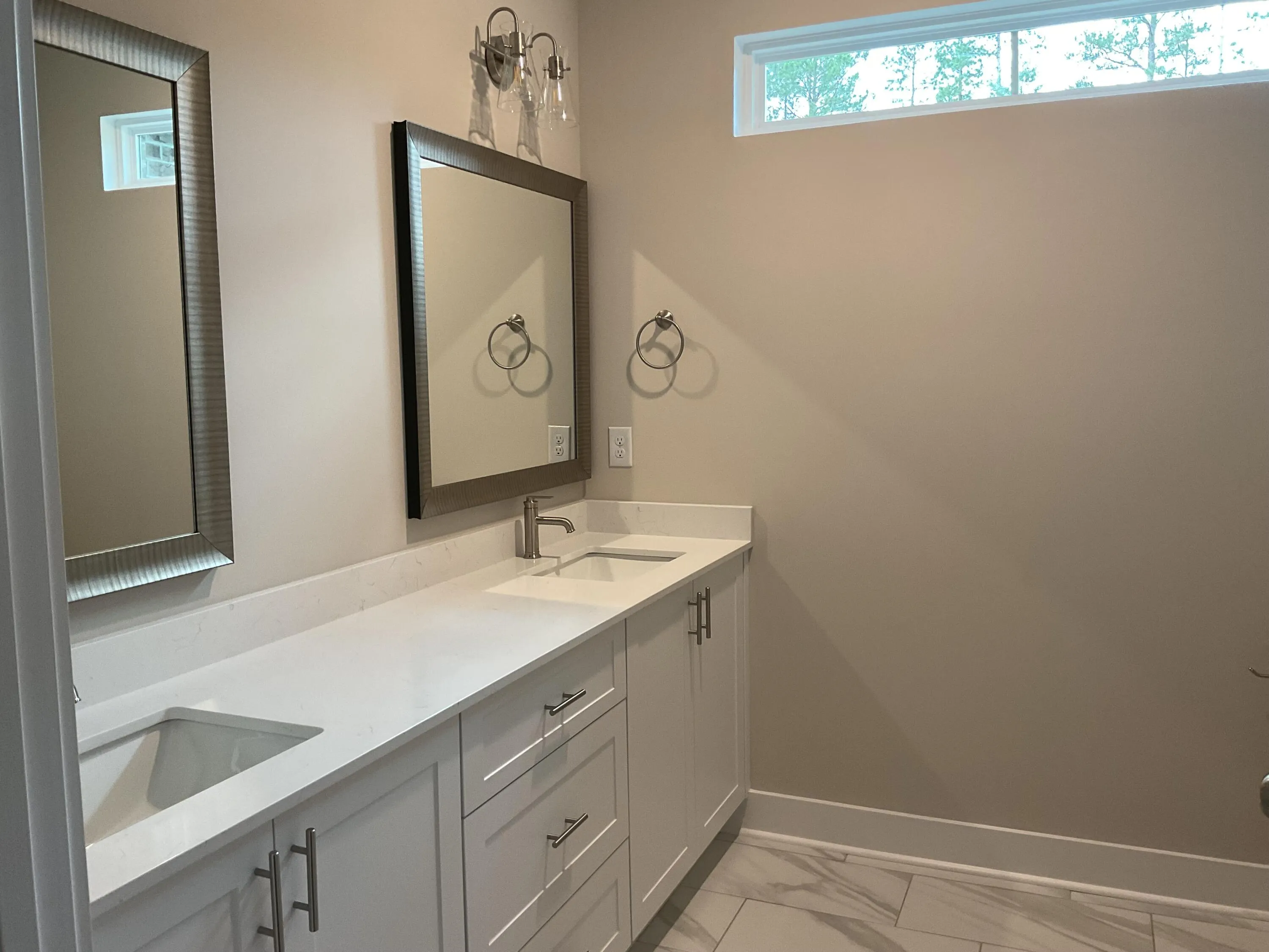 Aiken, South Carolina 29803, United States, 4 Bedrooms Bedrooms, ,4 BathroomsBathrooms,Residential,Pending,29736