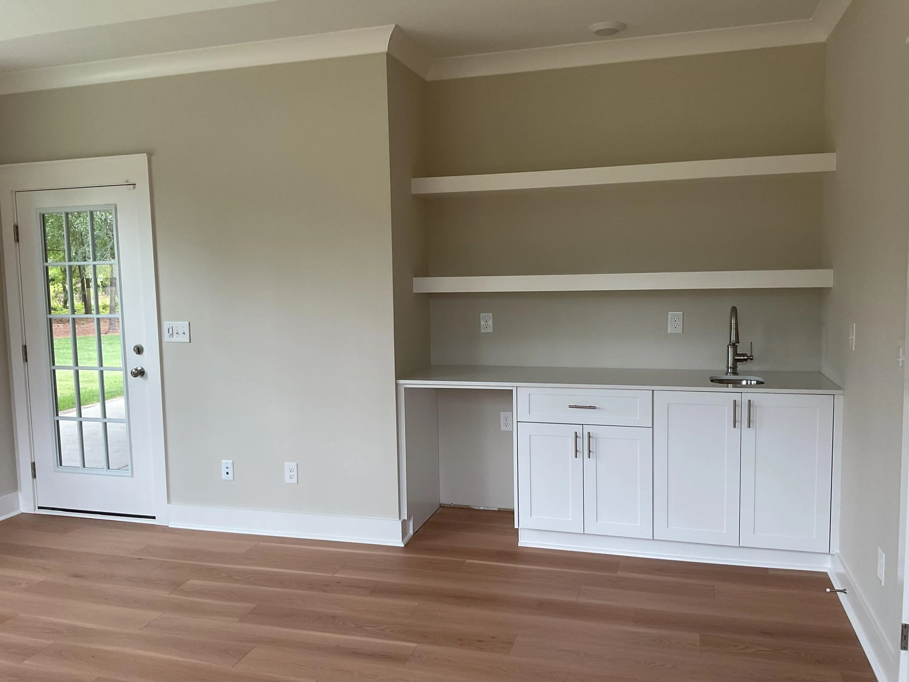 Aiken, South Carolina 29803, United States, 4 Bedrooms Bedrooms, ,4 BathroomsBathrooms,Residential,Pending,29736