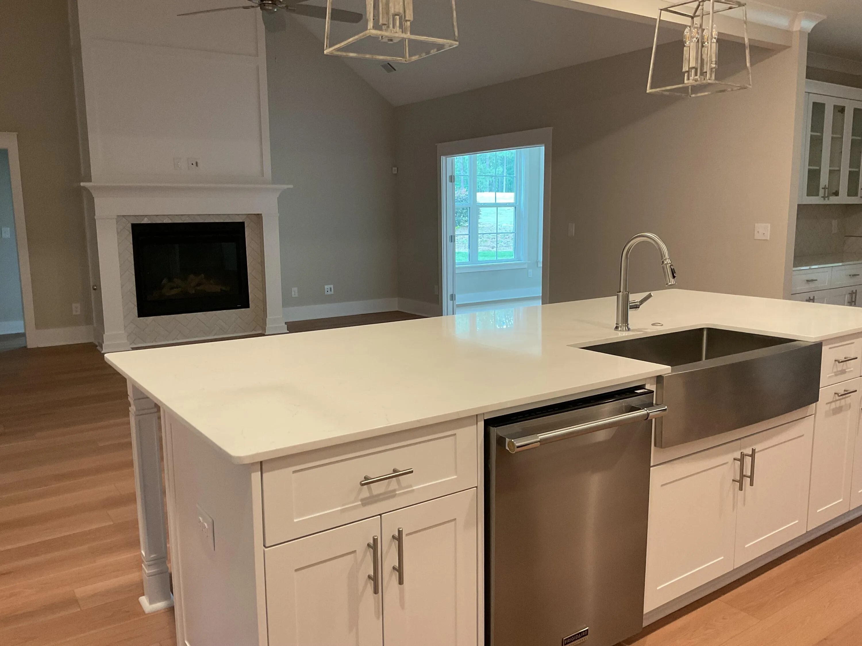 Aiken, South Carolina 29803, United States, 4 Bedrooms Bedrooms, ,4 BathroomsBathrooms,Residential,Pending,29736