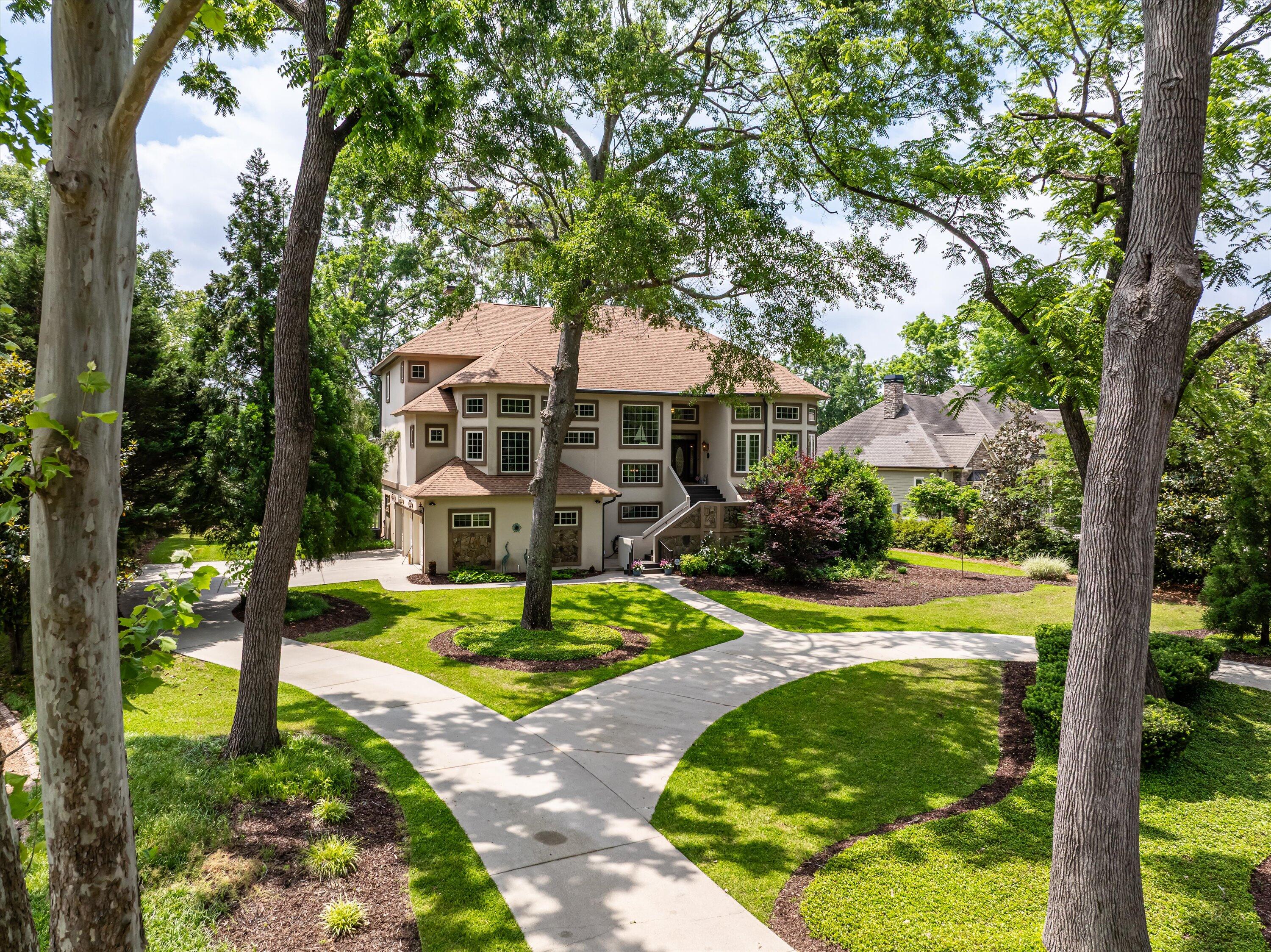 197 RIVER BEND Drive