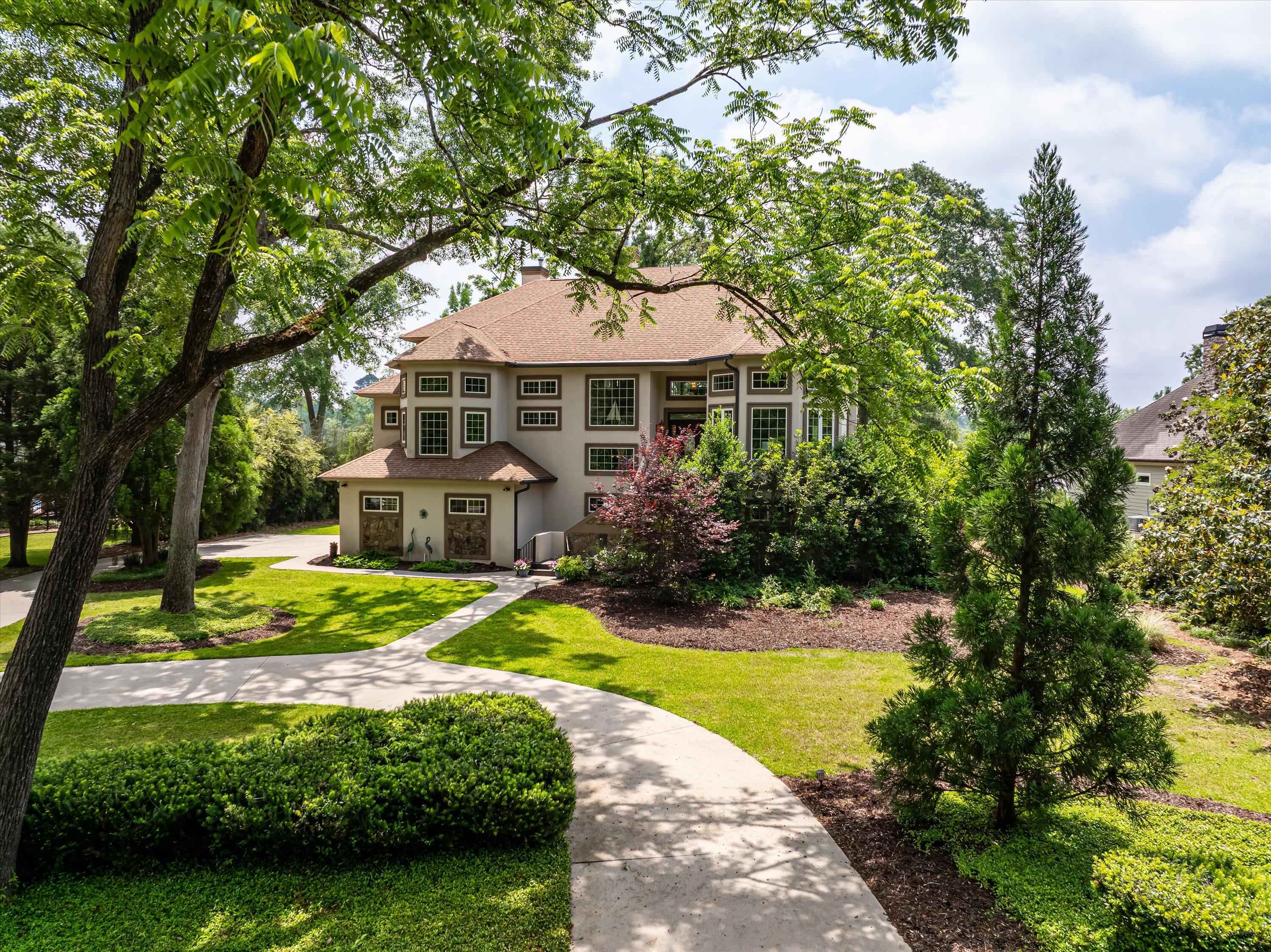 197 RIVER BEND Drive
