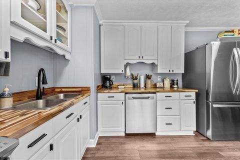 Tiny photo for 3230 Eatonton Highway, Madison, GA 30650 (MLS # 547057)