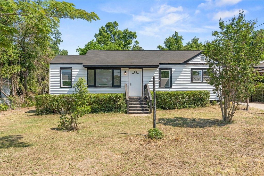 Photo of 118 Sanders Drive, North Augusta, SC 29841 (MLS # 555278)