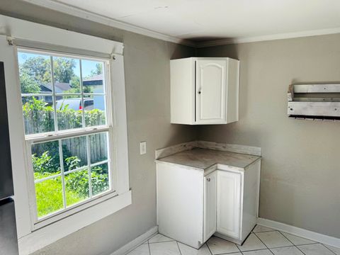 Tiny photo for 206 Reynolds Street, Augusta, GA 30901 (MLS # 547005)