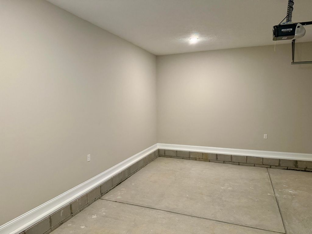 listing image 42