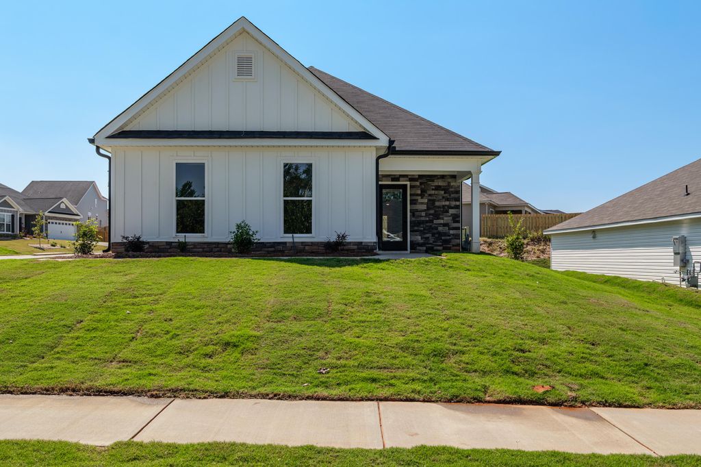 Photo for 2414 Bundoran Drive, Grovetown, GA 30813 (MLS # 539352)
