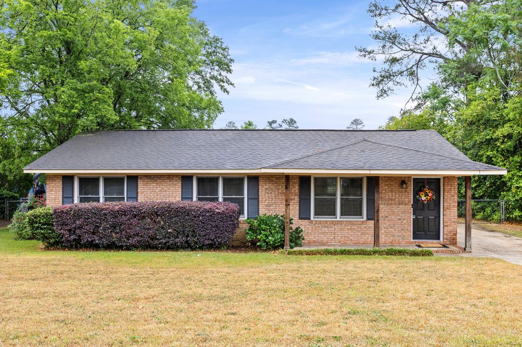 Photo of 3322 Westcliffe Court, Augusta, GA 30907 (MLS # 555212)