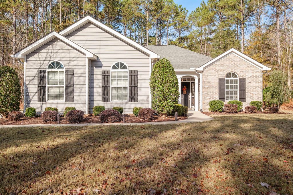 Photo of 214 Sunflower Circle, McCormick, SC 29835 (MLS # 549702)